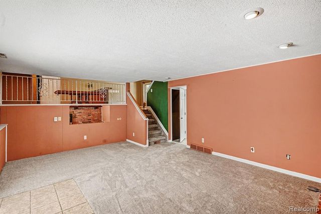 11299 Manchester Drive, Fenton, MI 48430