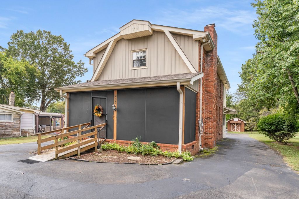 205 Anthony Ave, Old Hickory, TN 37138