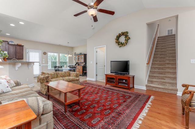 719 Londonberry Ct., Conway, SC 29526