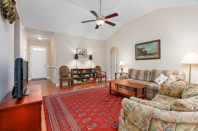 719 Londonberry Ct., Conway, SC 29526