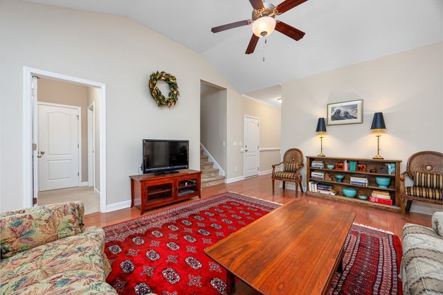 719 Londonberry Ct., Conway, SC 29526