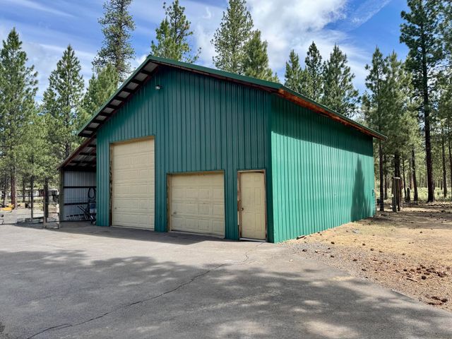 15188 Pyrola Street, La Pine, OR 97739