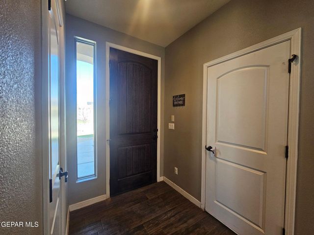 13470 Selby Street, El Paso, TX 79928