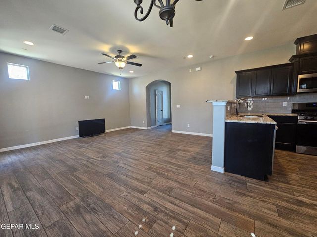 13470 Selby Street, El Paso, TX 79928