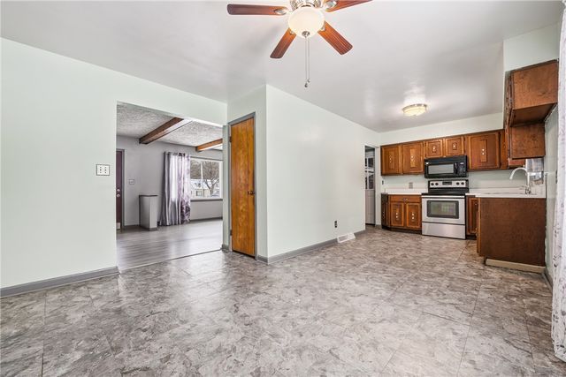 745 Robertson Road, Hermitage, PA 16148