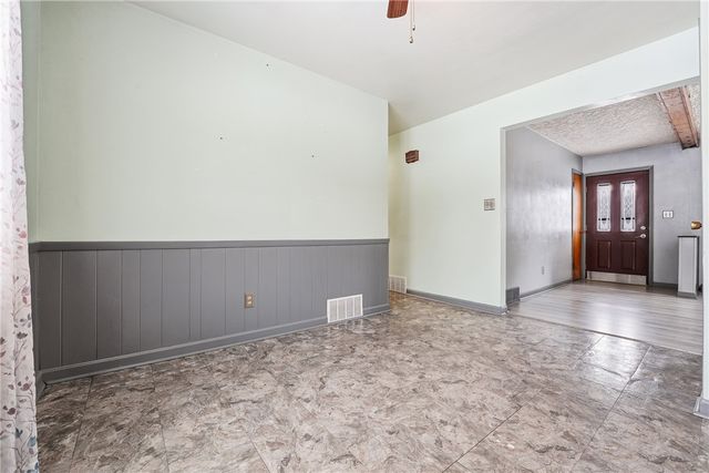 745 Robertson Road, Hermitage, PA 16148