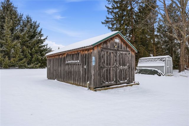 745 Robertson Road, Hermitage, PA 16148