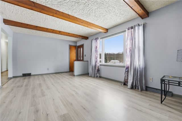 745 Robertson Road, Hermitage, PA 16148