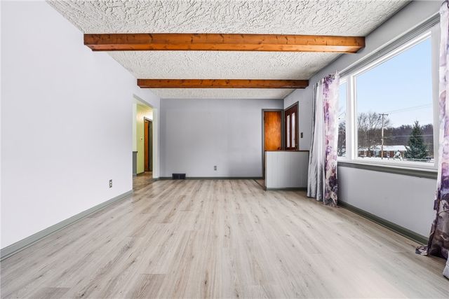 745 Robertson Road, Hermitage, PA 16148