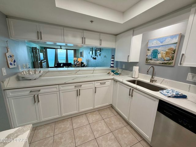 2555 S Atlantic Ave Apt 1704, Daytona Beach Shores, FL 32118