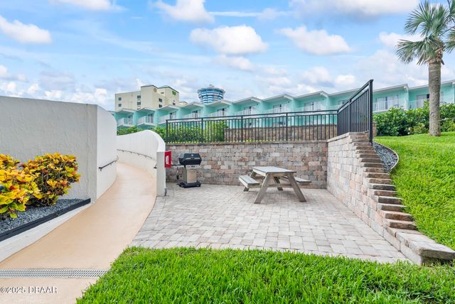 2555 S Atlantic Ave Apt 1704, Daytona Beach Shores, FL 32118