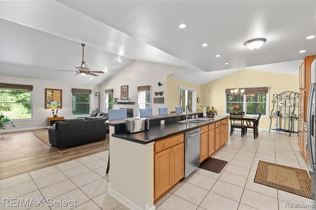 6500 N Seymour Road, Flushing, MI 48433