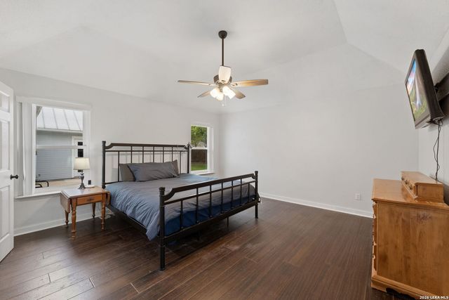 1827 PALACE DR, New Braunfels, TX 78130