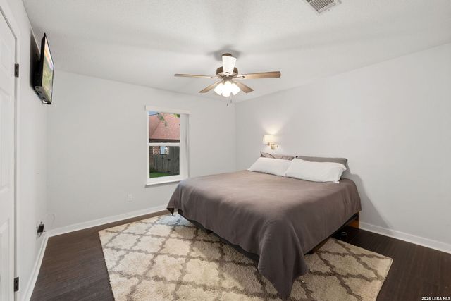 1827 PALACE DR, New Braunfels, TX 78130