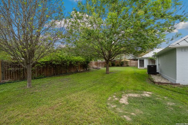 1827 PALACE DR, New Braunfels, TX 78130