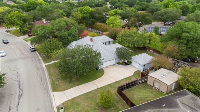 1827 PALACE DR, New Braunfels, TX 78130