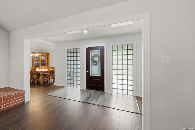 1827 PALACE DR, New Braunfels, TX 78130