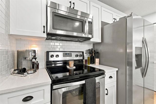 12233 ARMENIA GABLES CIRCLE 12233, Tampa, FL 33612