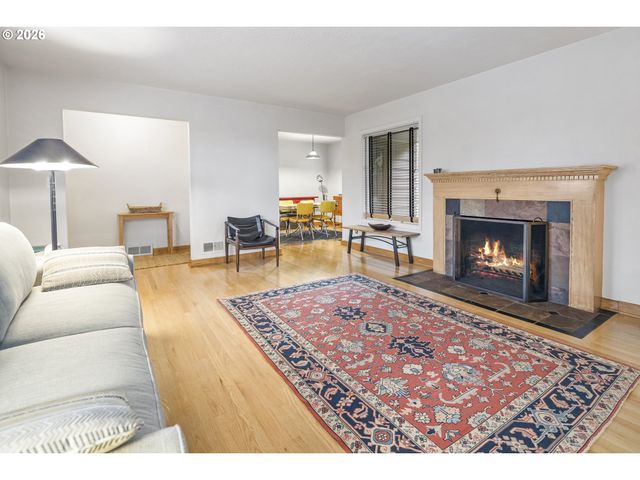 4130 Ne 18TH Ave, Portland, OR 97211