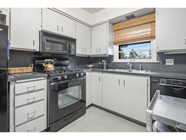 4130 Ne 18TH Ave, Portland, OR 97211