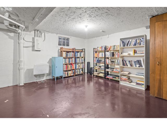 4130 Ne 18TH Ave, Portland, OR 97211