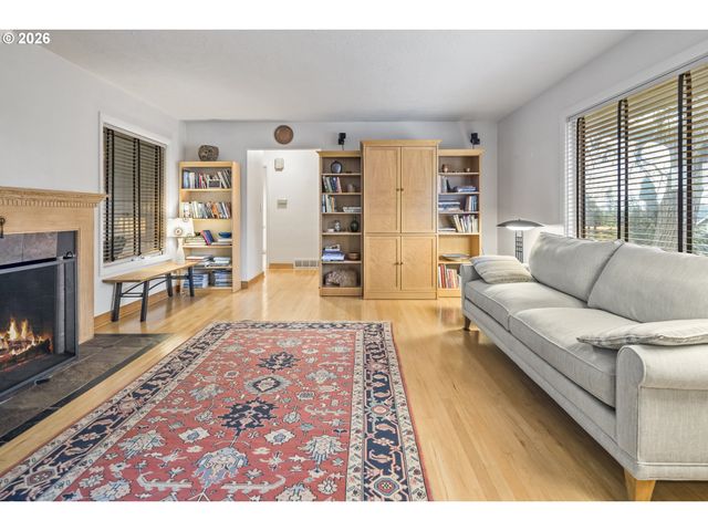 4130 Ne 18TH Ave, Portland, OR 97211