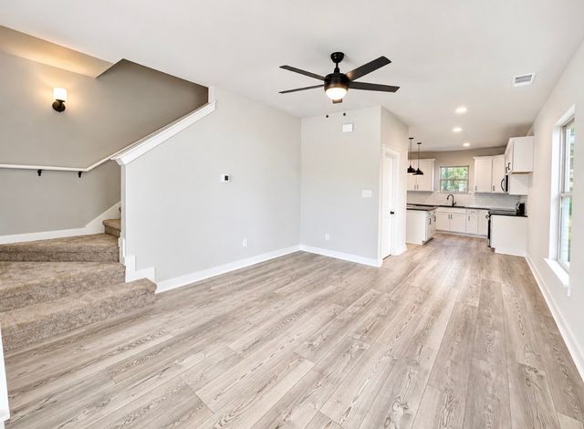 110 Florence Cove, Burns, TN 37029