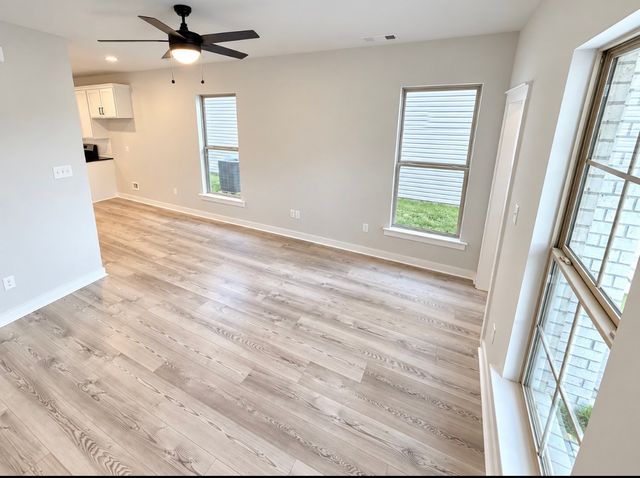 110 Florence Cove, Burns, TN 37029
