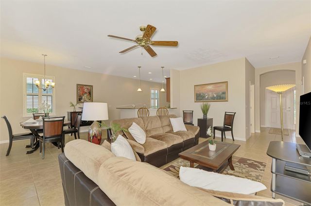 9113 COACHMAN DRIVE, Venice, FL 34293