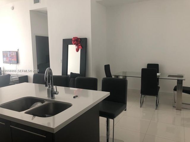 7751 NW 107th Ave 803, Doral, FL 33178