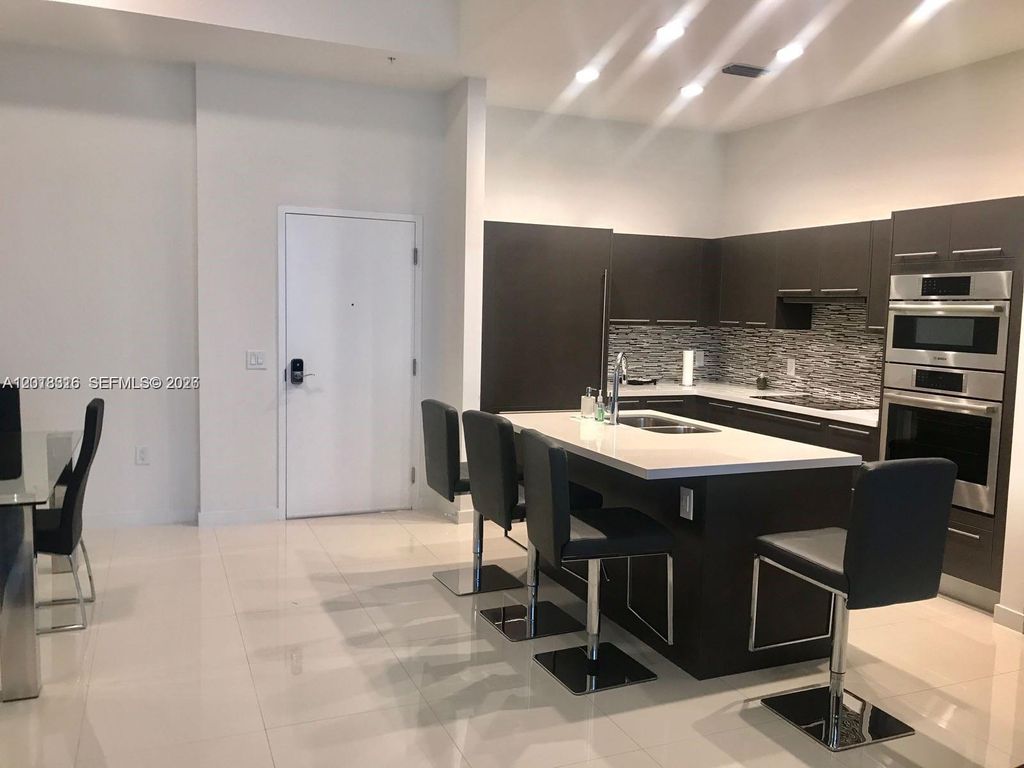 7751 NW 107th Ave 803, Doral, FL 33178