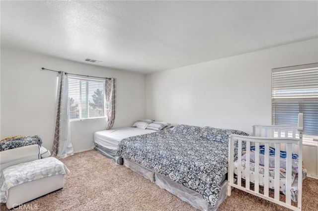 8991 Guadalupe, Oak Hills, CA 92344