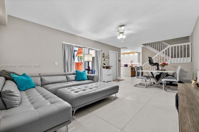 2891 SW 11th Pl, Deerfield Beach, FL 33442
