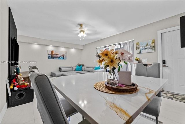 2891 SW 11th Pl, Deerfield Beach, FL 33442