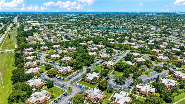 2891 SW 11th Pl, Deerfield Beach, FL 33442