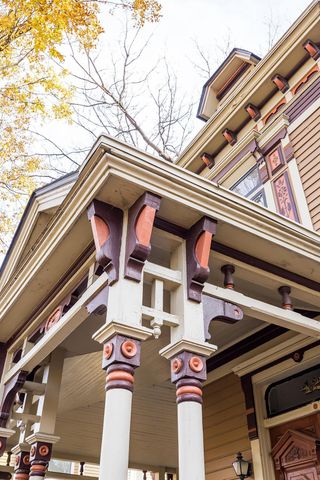 422 Laurel Avenue, Saint Paul, MN 55102