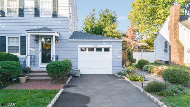 225 Lawrence Ave, North Plainfield Boro, NJ 07063
