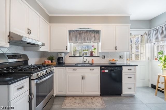 225 Lawrence Ave, North Plainfield Boro, NJ 07063