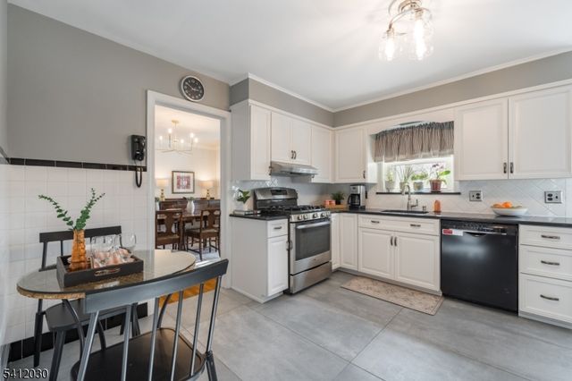 225 Lawrence Ave, North Plainfield Boro, NJ 07063