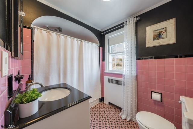 225 Lawrence Ave, North Plainfield Boro, NJ 07063