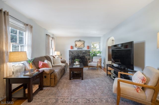 225 Lawrence Ave, North Plainfield Boro, NJ 07063