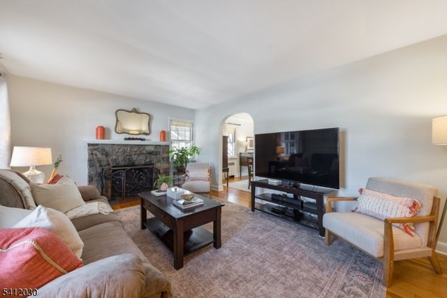 225 Lawrence Ave, North Plainfield Boro, NJ 07063