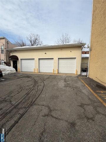 67 Farnham Avenue 67, Garfield, NJ 07026