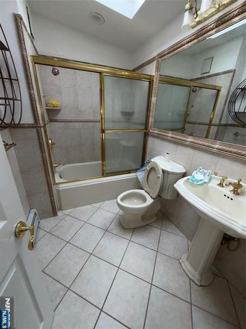 67 Farnham Avenue 67, Garfield, NJ 07026