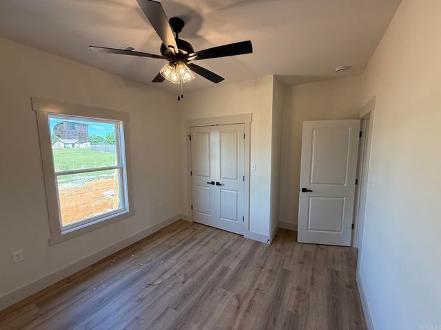 14 Odessa Davis Drive, Greenbrier, AR 72058
