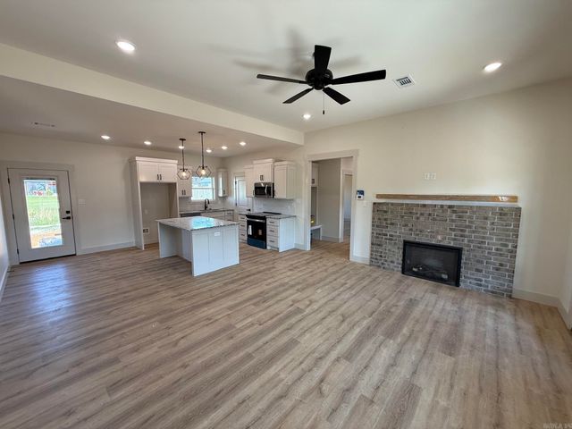 14 Odessa Davis Drive, Greenbrier, AR 72058