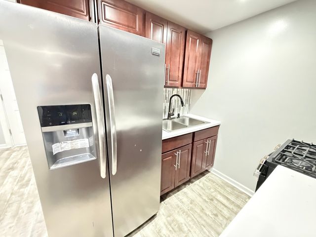 3335 N Kenneth Avenue G, Chicago, IL 60641