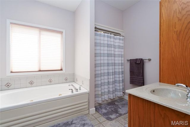 13 Blue Spruce Court, Granite City, IL 62040