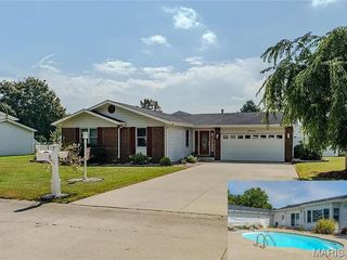 13 Blue Spruce Court, Granite City, IL 62040