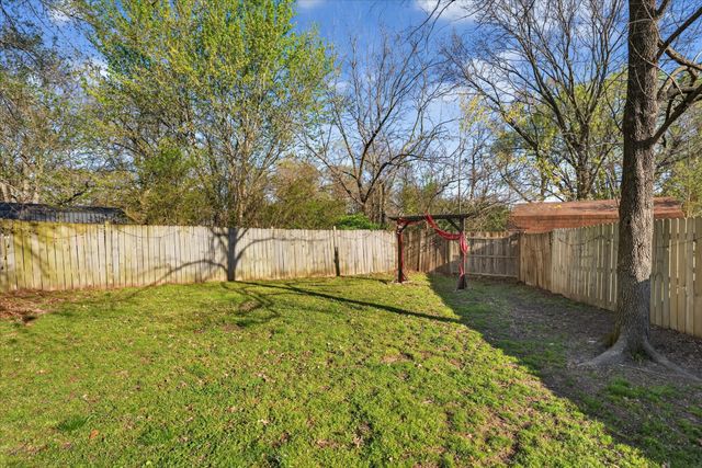 759 Needmore Rd, Clarksville, TN 37040